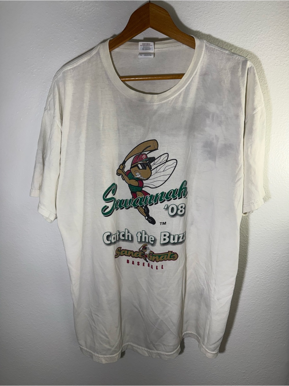 Vintage Gildan White Savannah Baseball ‘08 Catch the Buzz Graphic Tee